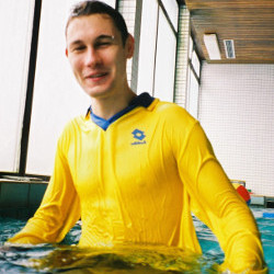 Yellow swim shirt in swimmingpool